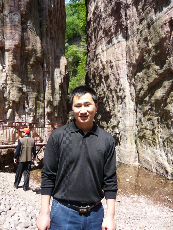 阳光幸福快乐的第三张照片--兰州相亲服务中心