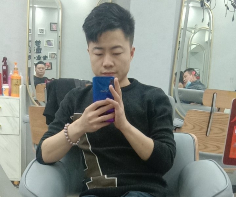 无法自拔的第一张照片--兰州相亲服务中心