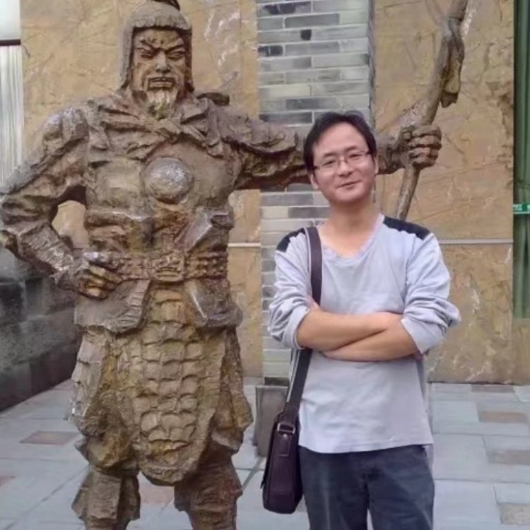 孤狼的第三张照片--兰州相亲服务中心