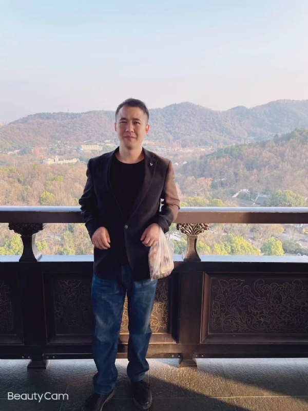 周周的第二张照片--兰州相亲服务中心