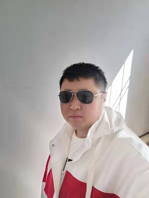 大漠叔叔的第一张照片--兰州相亲服务中心