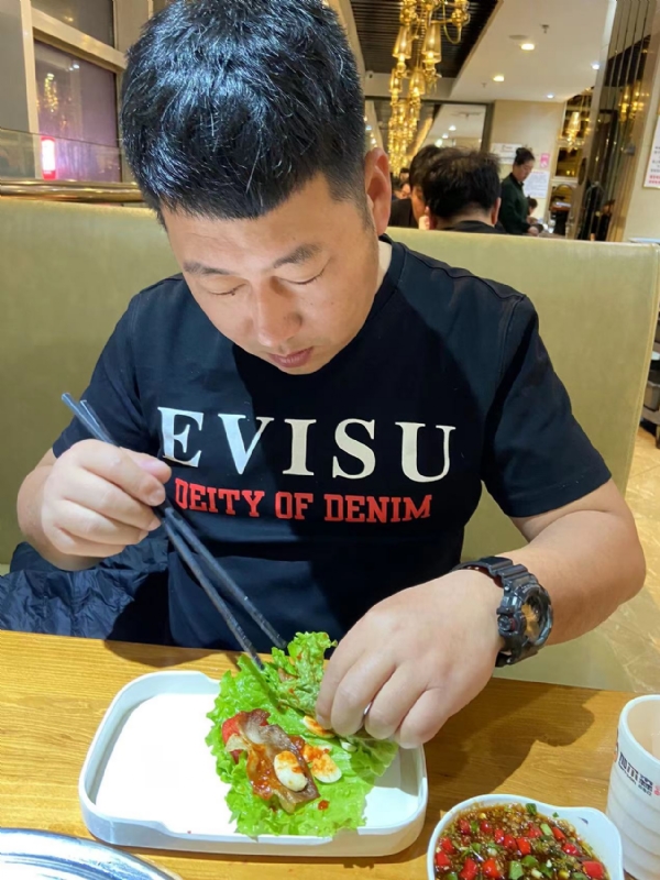 砒霜的第一张照片--兰州相亲服务中心