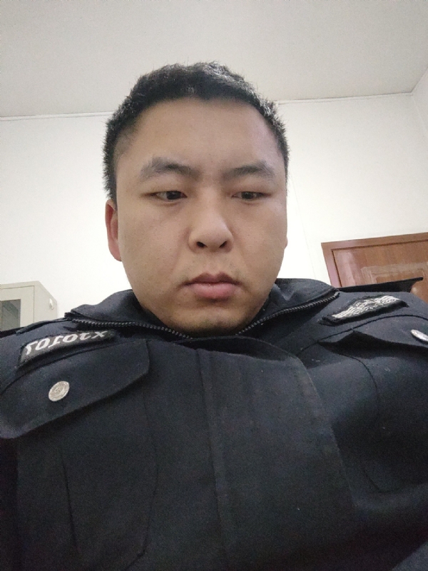 好纠结的第二张照片--兰州相亲服务中心