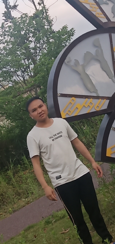 愉快的阳光的第一张照片--兰州相亲服务中心