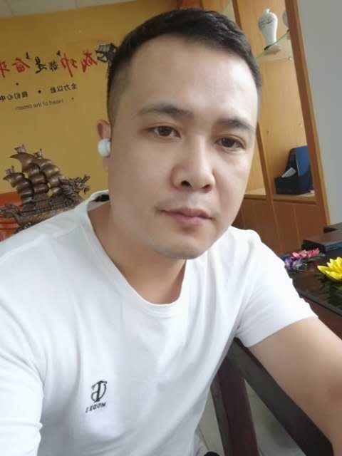 礼哥的第二张照片--兰州相亲服务中心