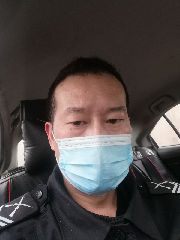 不会躲的刺猬的第一张照片--兰州相亲服务中心