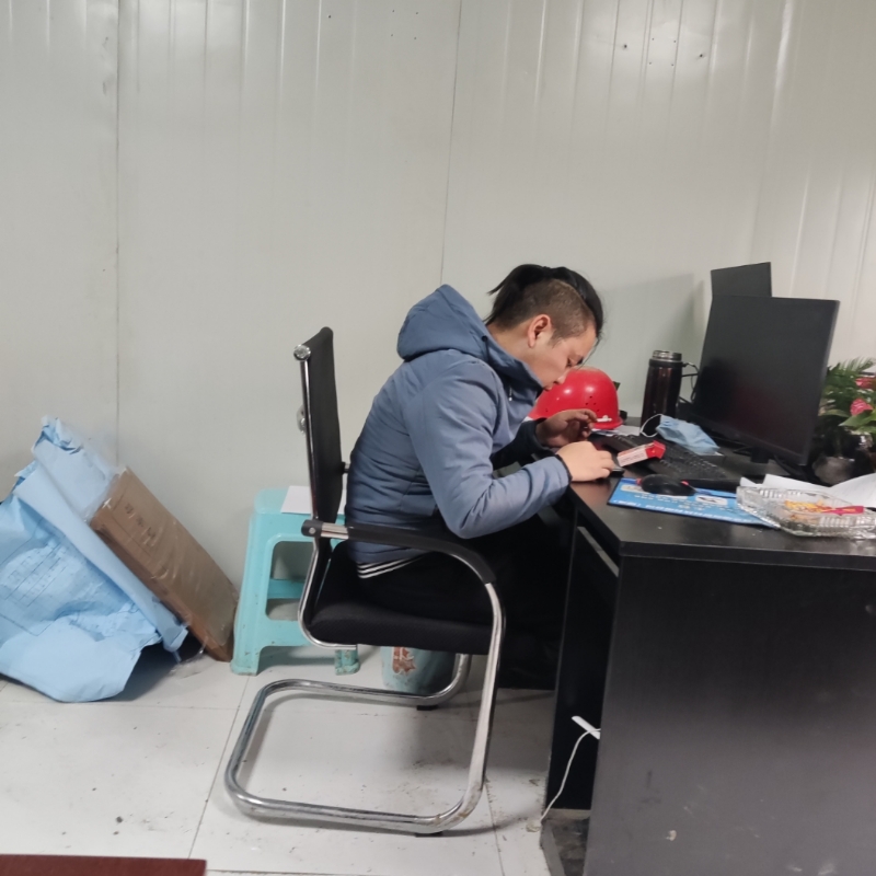 太空舱的第一张照片--兰州相亲服务中心