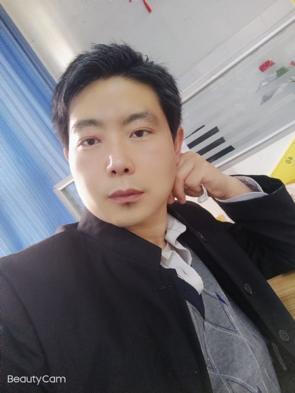 铜豌豆的第一张照片--兰州相亲服务中心