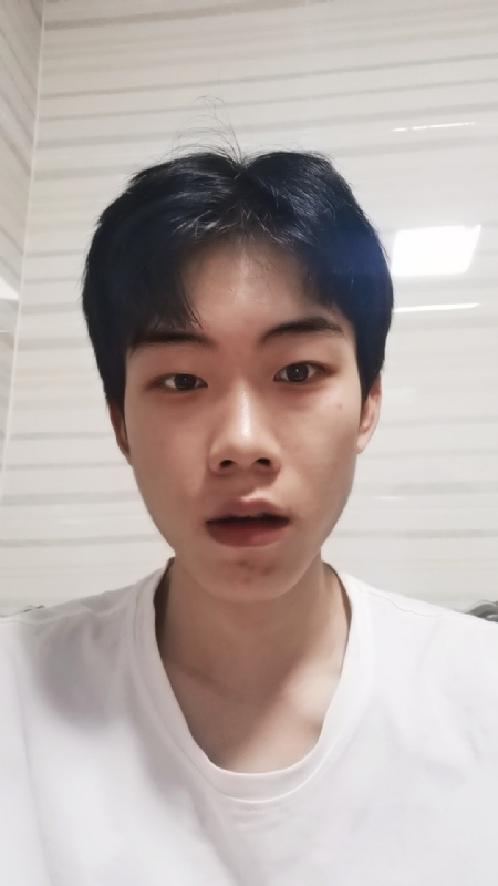 嘿的第二张照片--兰州相亲服务中心