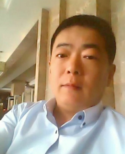 落叶随风的第一张照片--兰州相亲服务中心