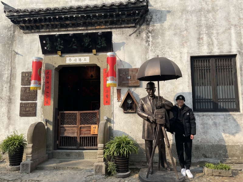 喝可乐的猫的第一张照片--兰州相亲服务中心