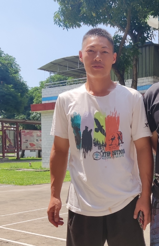 孤鹰的第一张照片--兰州相亲服务中心