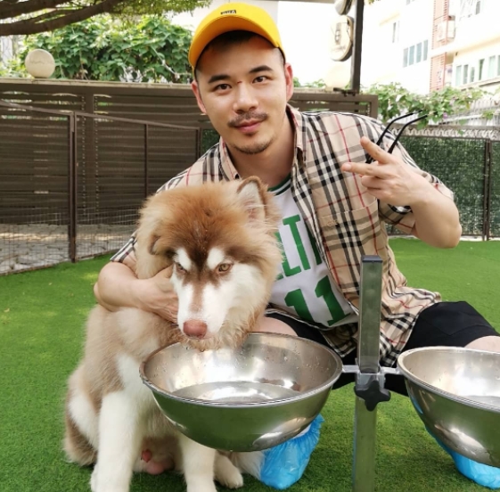 坚持的第一张照片--兰州相亲服务中心