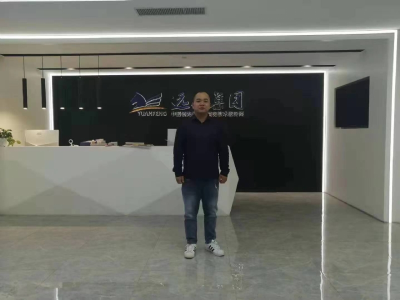 远去的雄鹰的第一张照片--兰州相亲服务中心