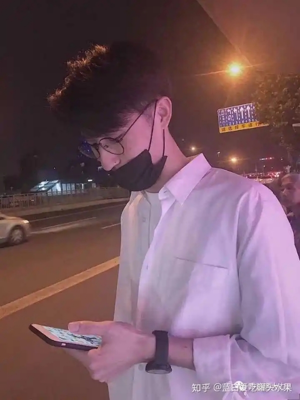 情圣的第二张照片--兰州相亲服务中心