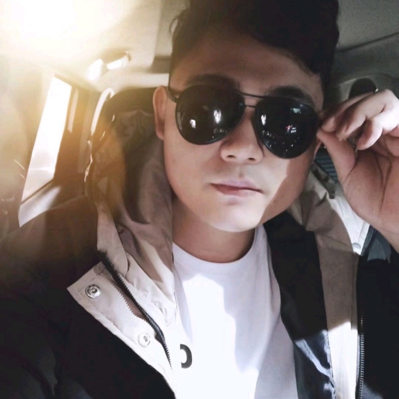 高大威武的第二张照片--兰州相亲服务中心