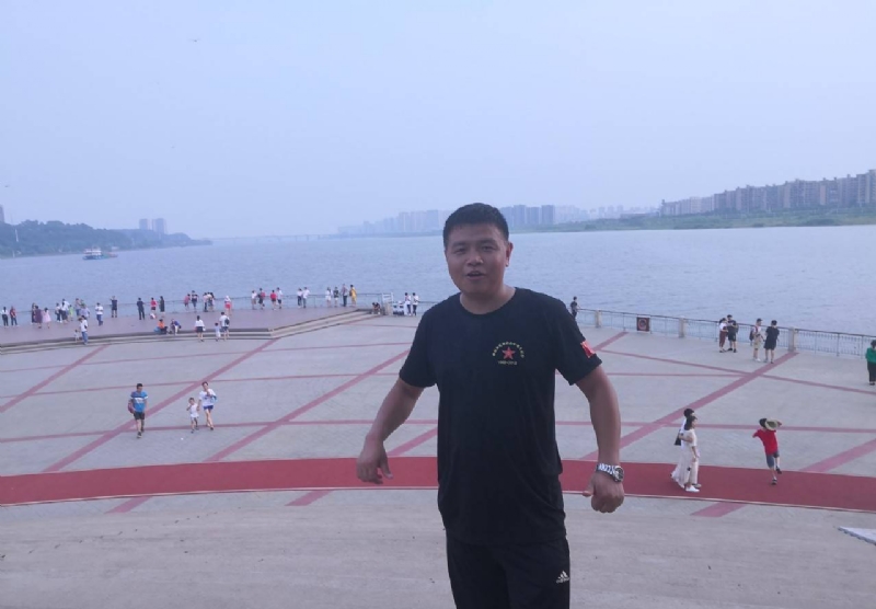 曾经心疼的我的第一张照片--兰州相亲服务中心