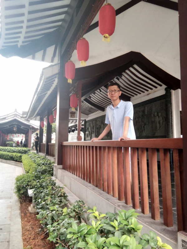 lijian的第一张照片--兰州相亲服务中心