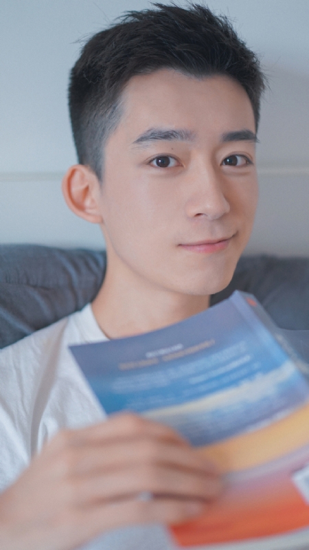 顾飞的第三张照片--兰州相亲服务中心