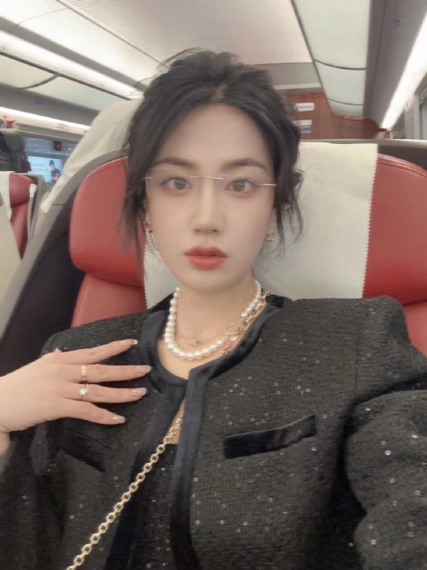 Alma的第三张照片--兰州相亲服务中心