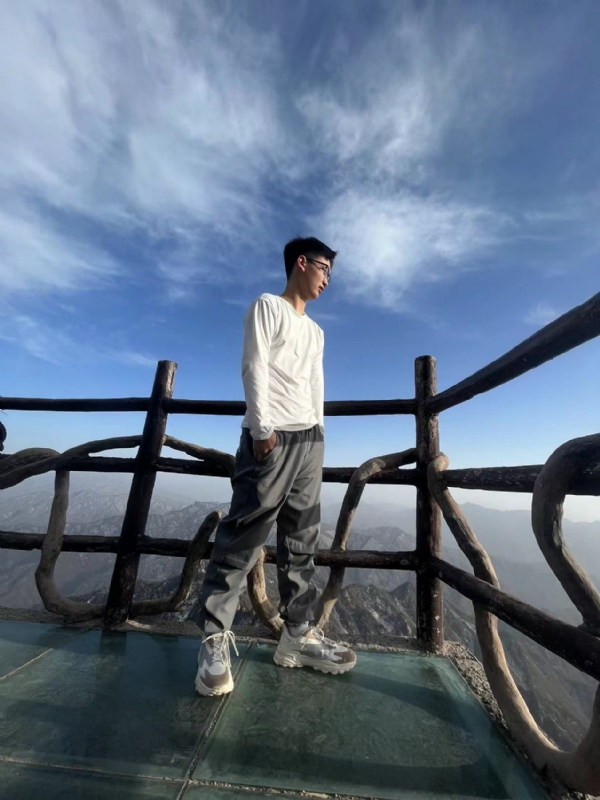 怜ぁ熙的第一张照片--兰州相亲服务中心