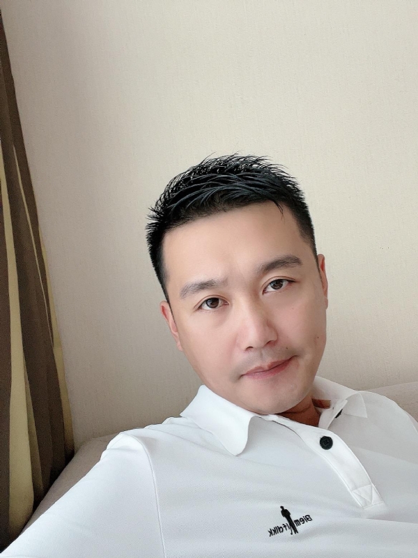 笑望人非的第一张照片--兰州相亲服务中心