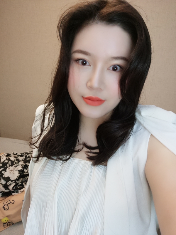 璐璐的第一张照片--兰州相亲服务中心