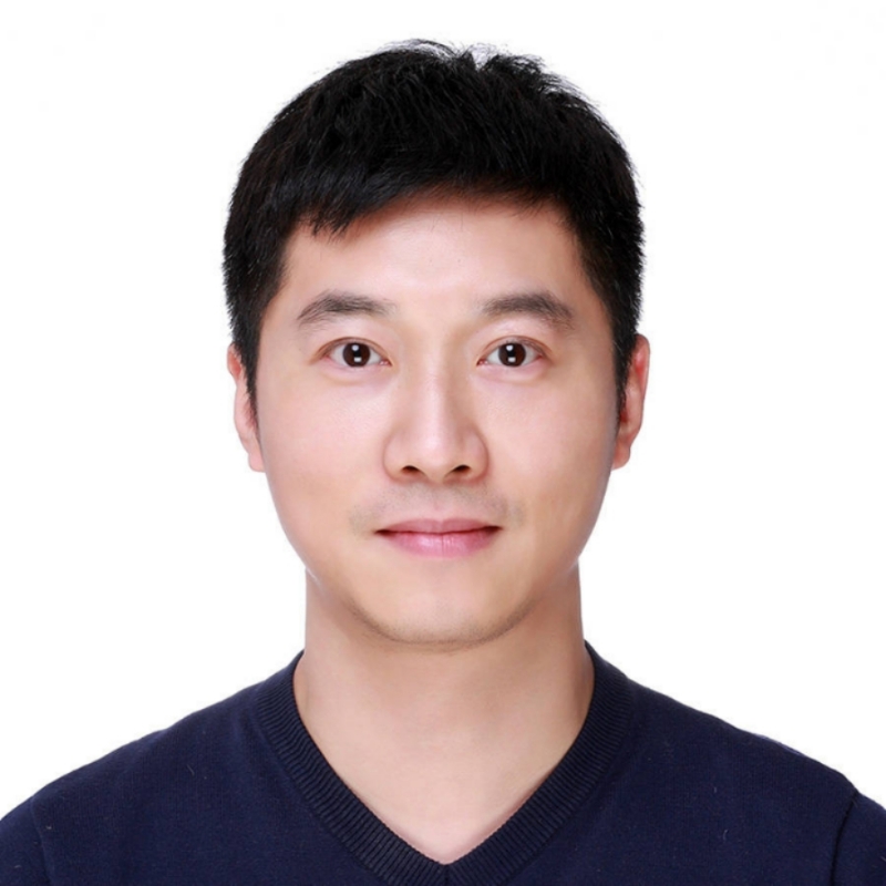 大手牵小手的第一张照片--兰州相亲服务中心