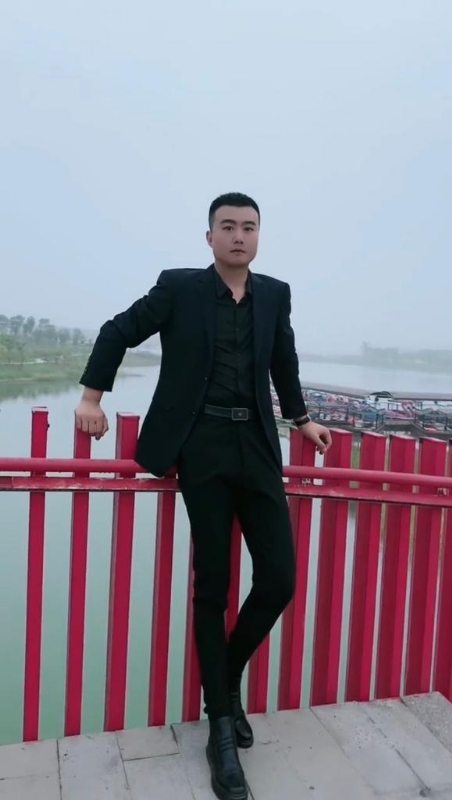 Albert的第一张照片--兰州相亲服务中心