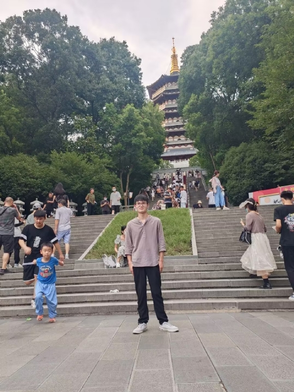 阳光男孩的第五张照片--兰州相亲服务中心