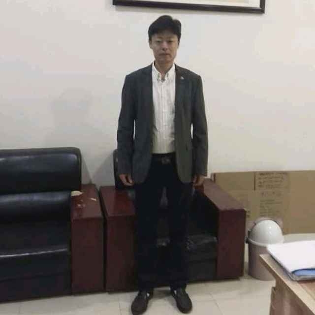 蓝天白云的第一张照片--兰州相亲服务中心