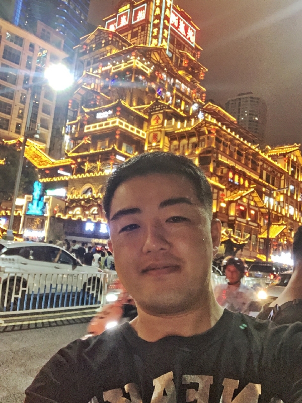 钢铁侠的第一张照片--兰州相亲服务中心