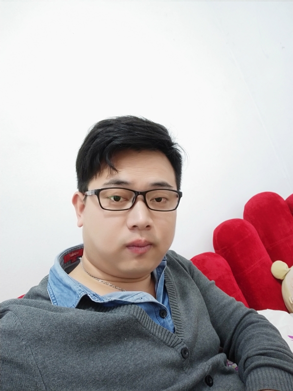 何必在亿的第一张照片--兰州相亲服务中心