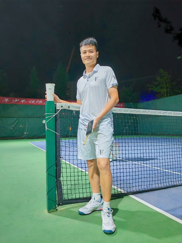 网球罗的第五张照片--兰州相亲服务中心