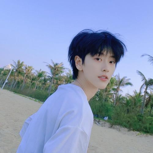 允执其中2024的第一张照片--兰州相亲服务中心