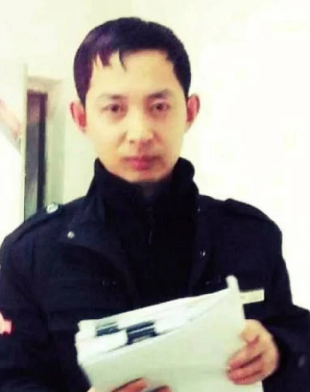 风雨中有你的第一张照片--兰州相亲服务中心