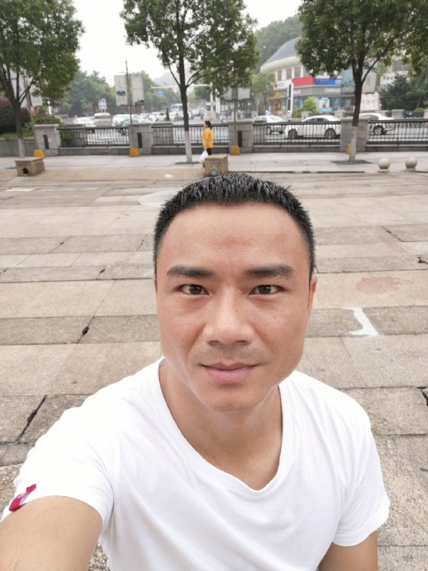 水木年华的第三张照片--兰州相亲服务中心