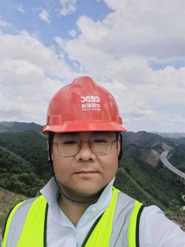 冰城小土匪的第一张照片--兰州相亲服务中心