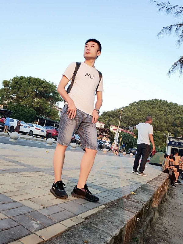 俊皓的第二张照片--兰州相亲服务中心