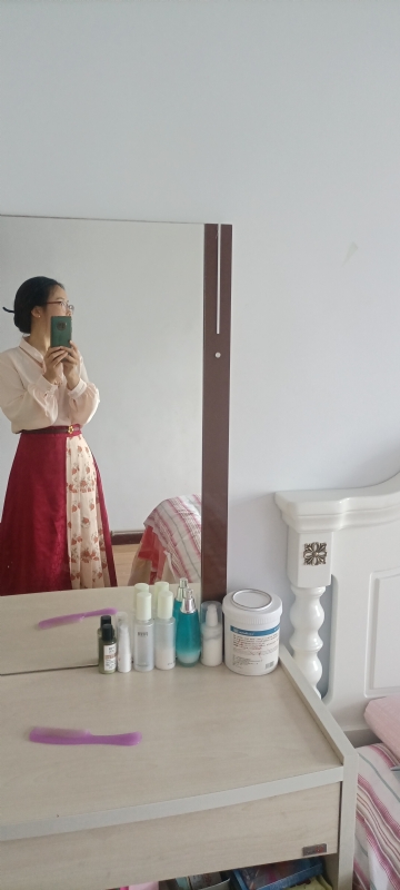 伊落梅雪笺的第一张照片--兰州相亲服务中心