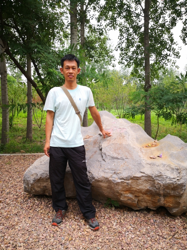 宠辱不惊的第一张照片--兰州相亲服务中心