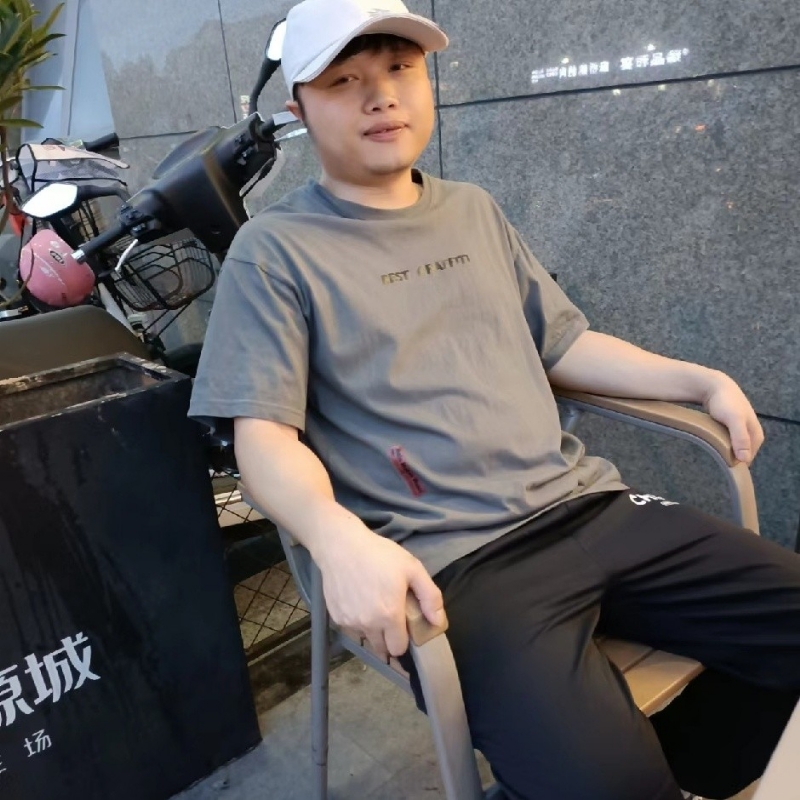 风吹半夏的第一张照片--兰州相亲服务中心