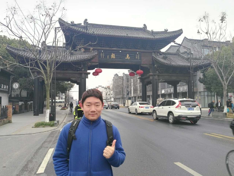 秋风秋雨的第一张照片--兰州相亲服务中心