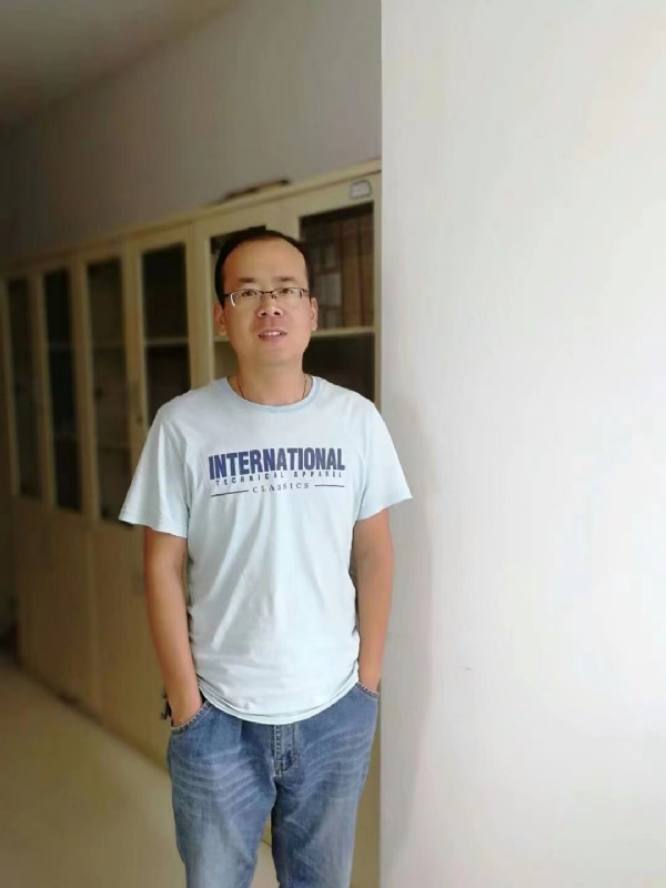 黄土麦田的第一张照片--兰州相亲服务中心