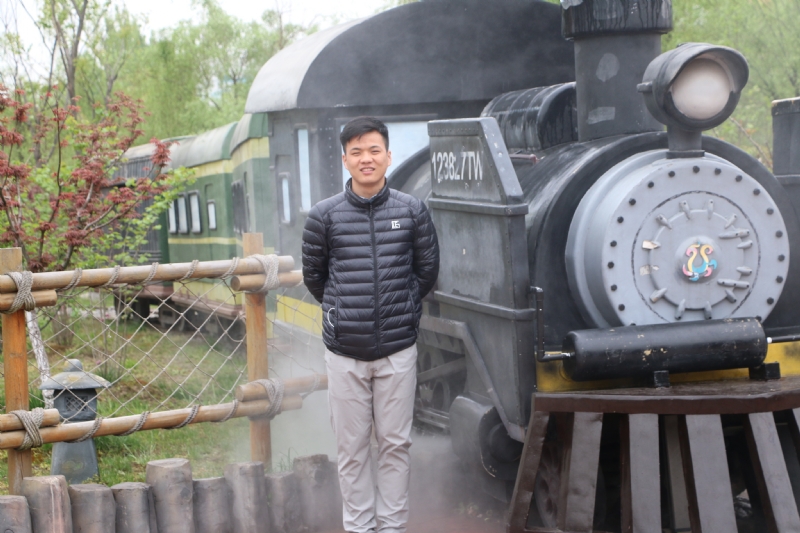 晴天的第二张照片--兰州相亲服务中心