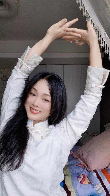 伊伊的第四张照片--兰州相亲服务中心