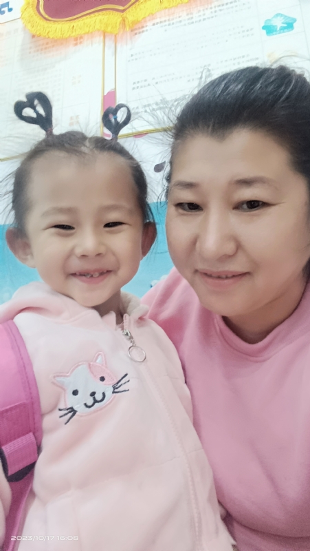 离异带俩娃的第一张照片--兰州相亲服务中心