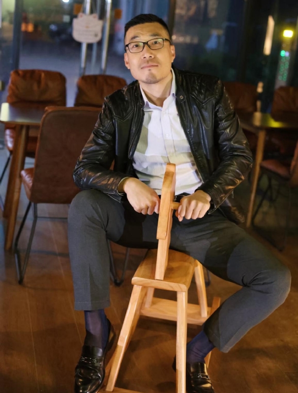 Lee的第一张照片--兰州相亲服务中心