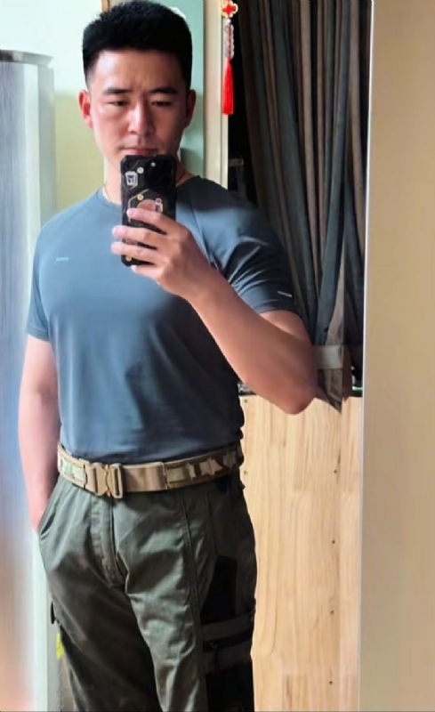 剑走偏锋的第一张照片--兰州相亲服务中心