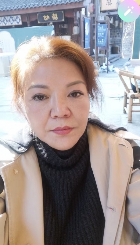 宛霞的第二张照片--兰州相亲服务中心